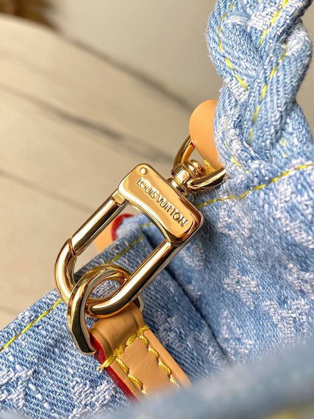 Louis Vuitton Let Go PM M24897