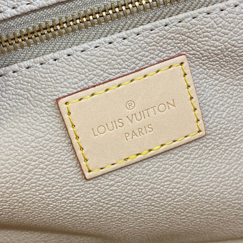 Louis Vuitton Dopp Kit Toilet Pouch M44494