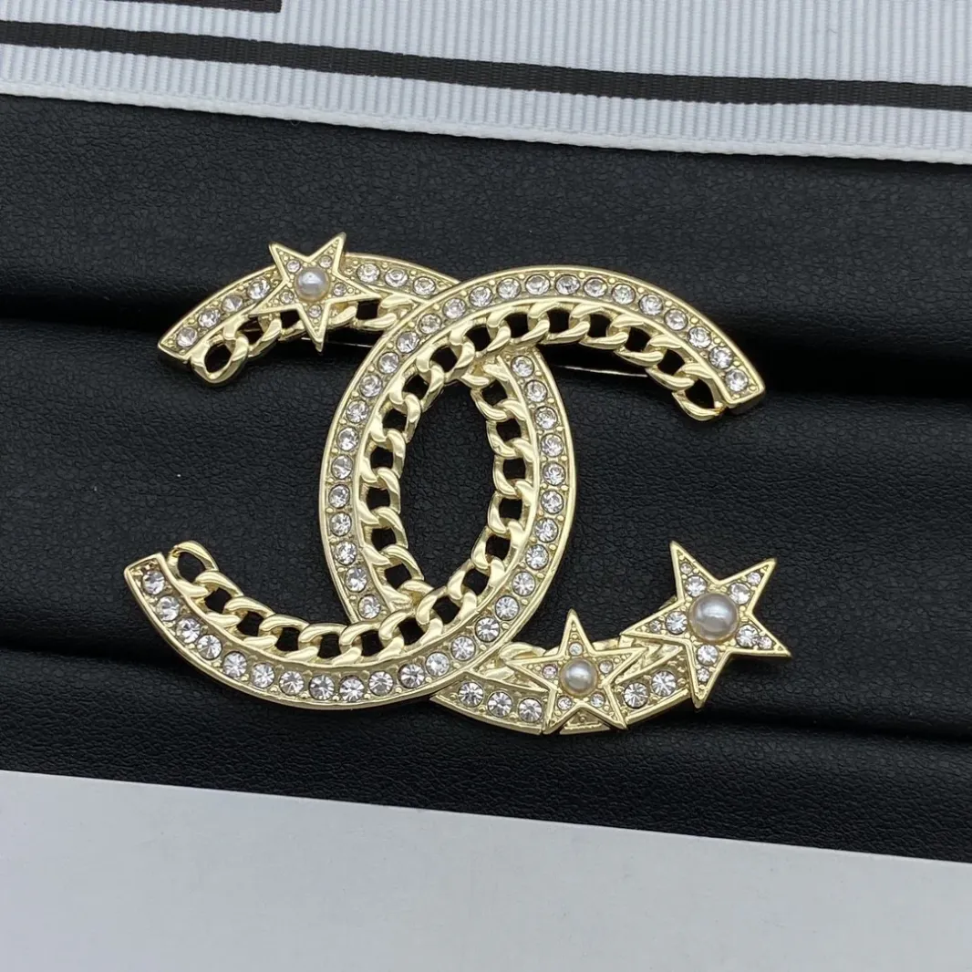 High quality CC brooch