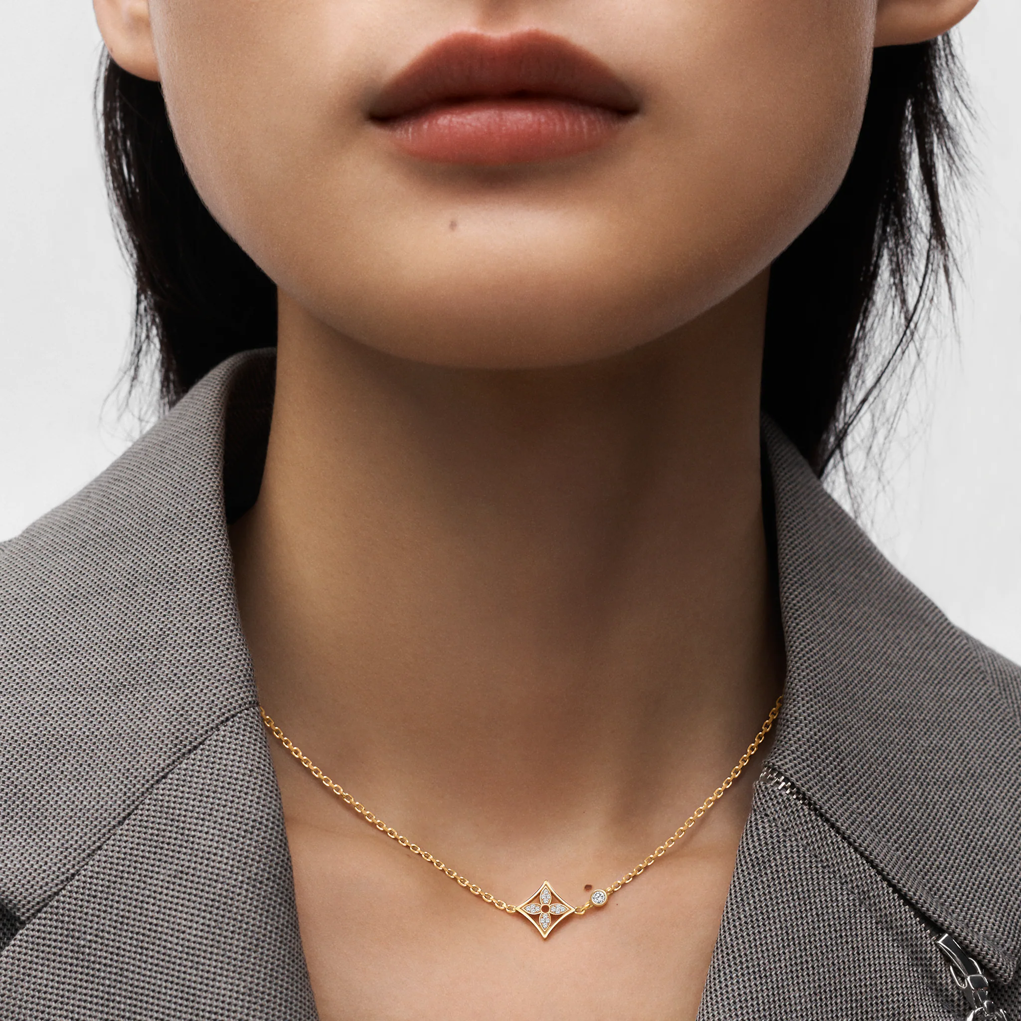 Louis Vuitton Idylle Blossom Pendant, Yellow Gold And Diamonds