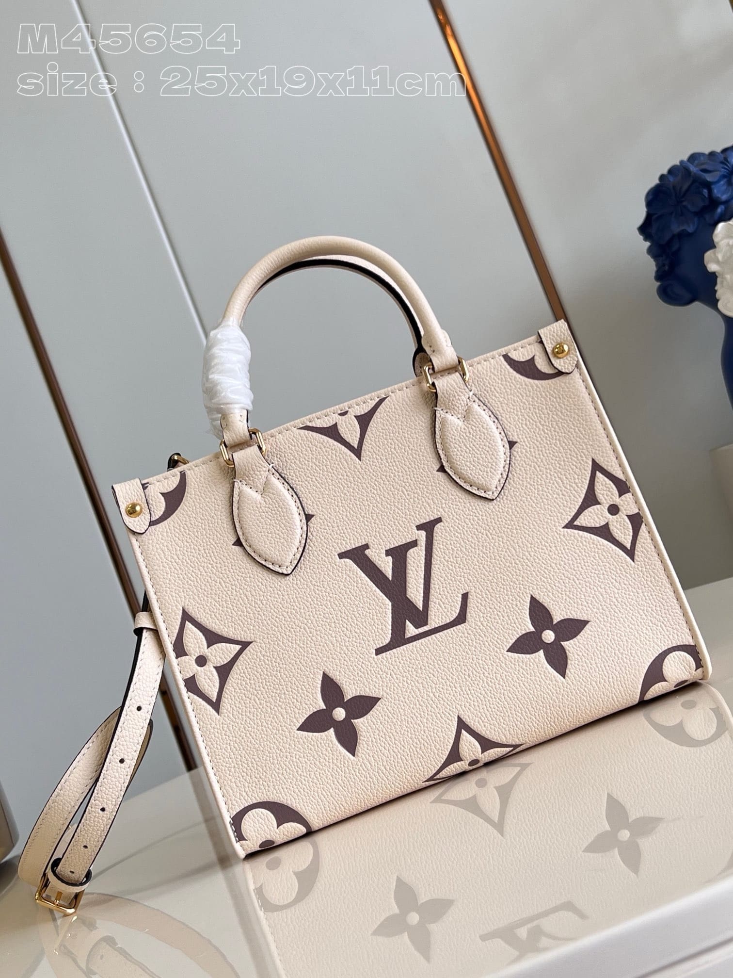 Louis Vuitton White Empreinte OnTheGo PM M45654