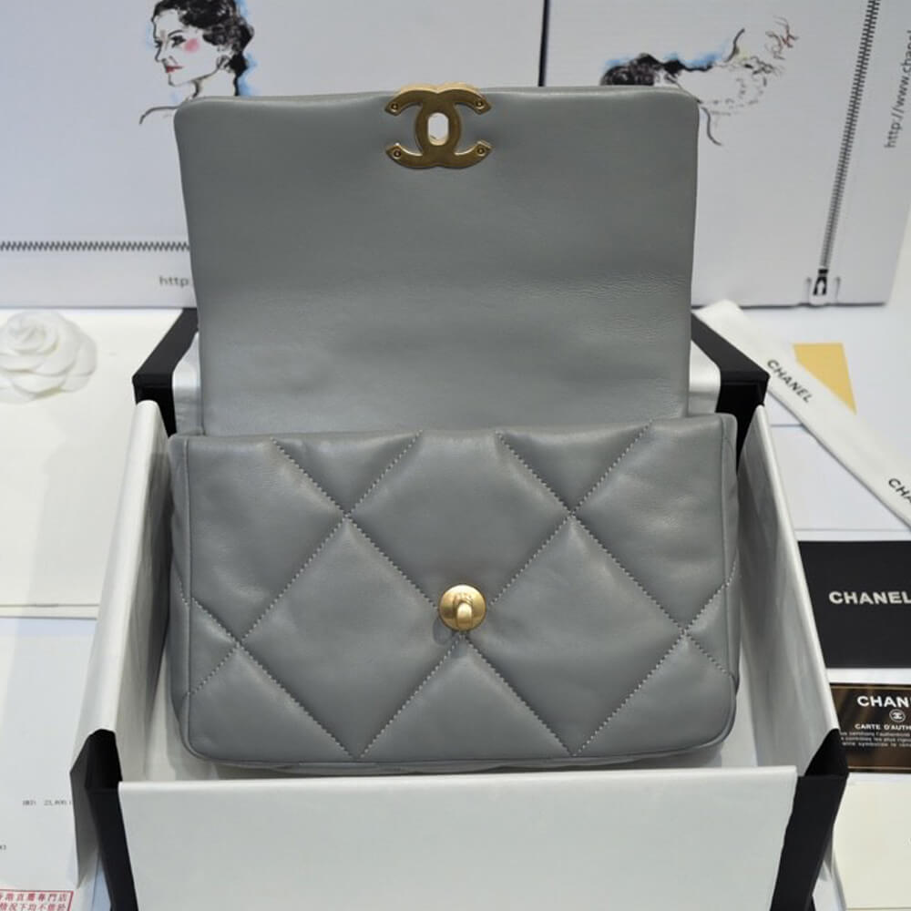Chanel 19 Handbag AS1160