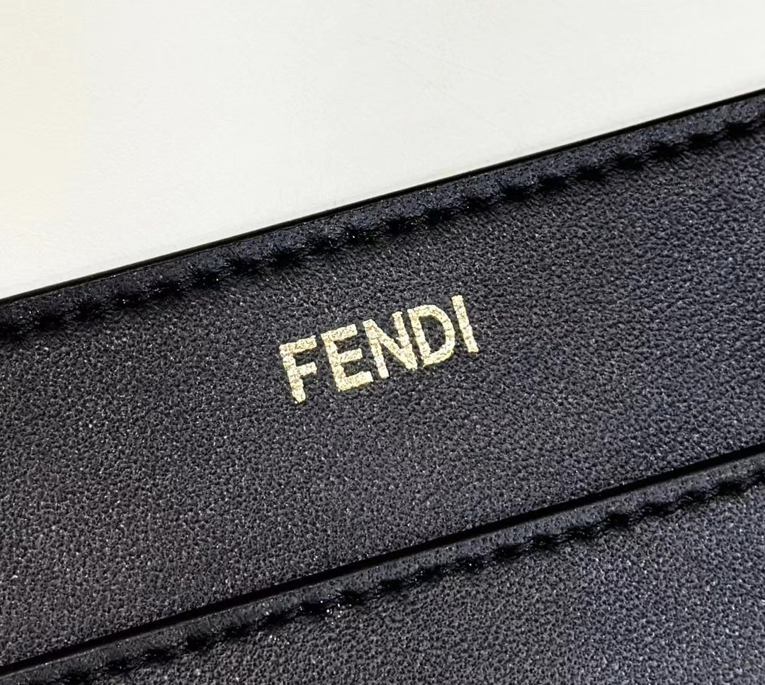 Fendi Peekaboo  Small iseeu Bag