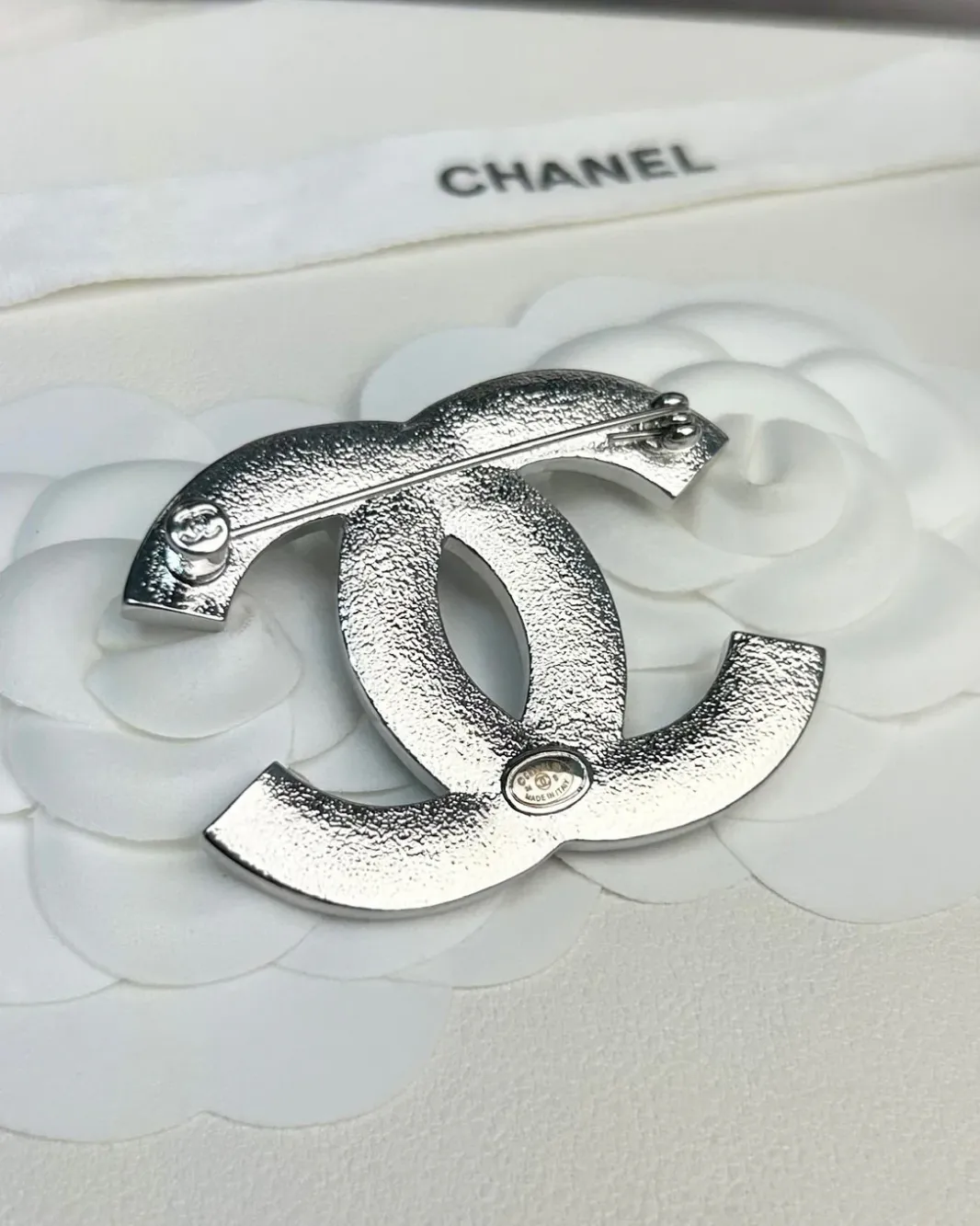 High Quality CC brooch