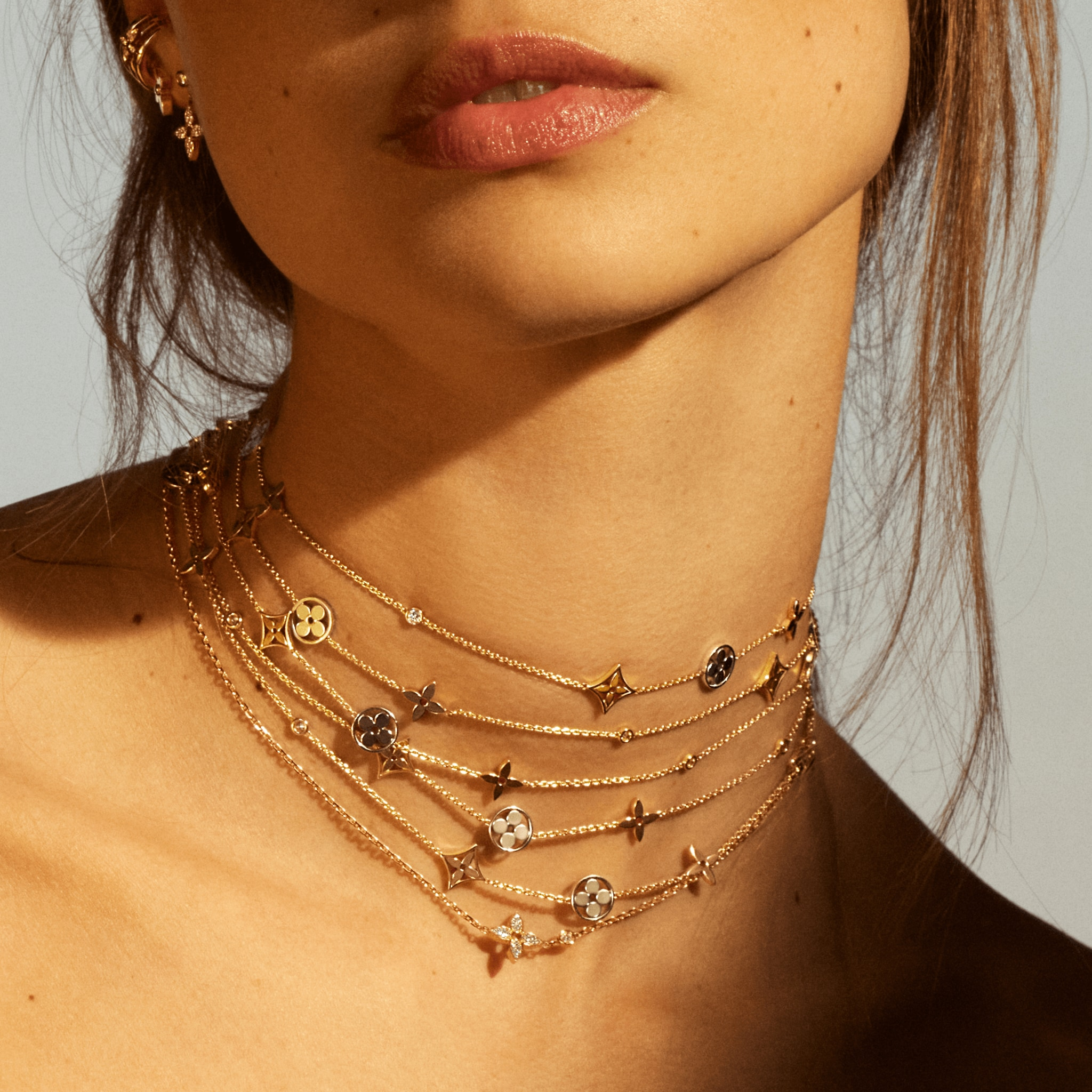 Idylle Blossom sautoir, 3 golds and diamonds