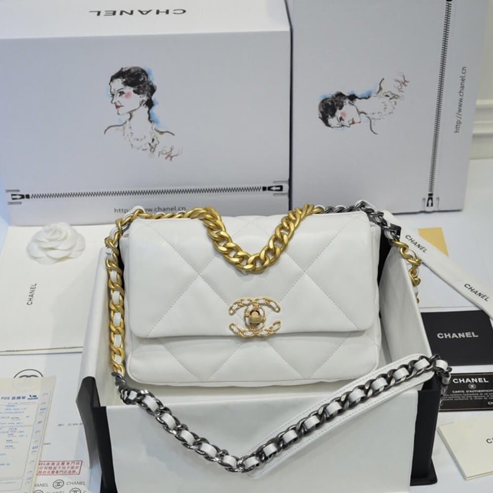 Chanel 19 Handbag AS1160