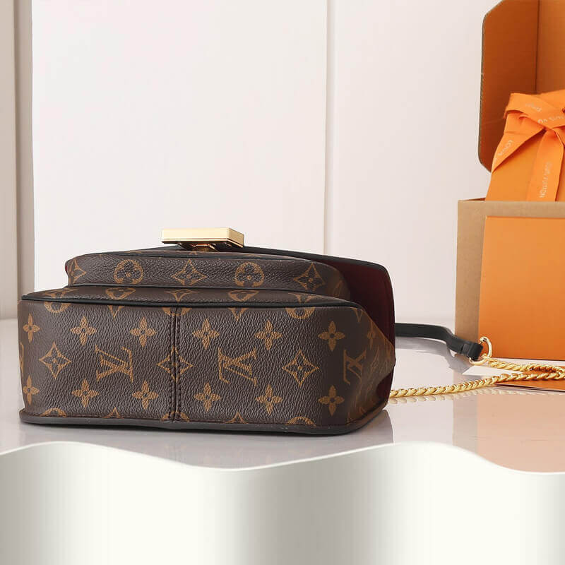 Louis Vuitton Passy Bag M45592