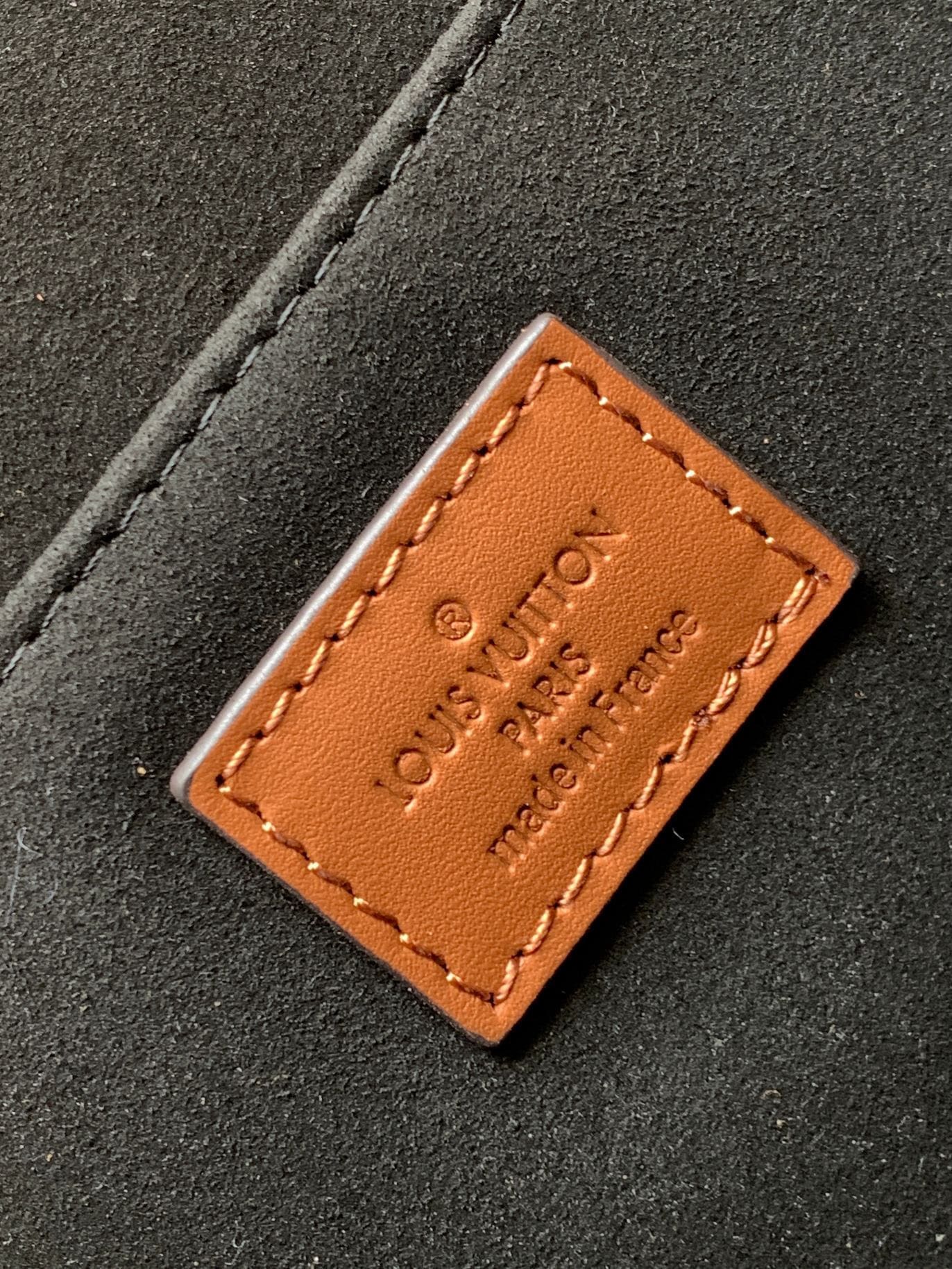 Louis Vuitton M44580 Mini Dauphine