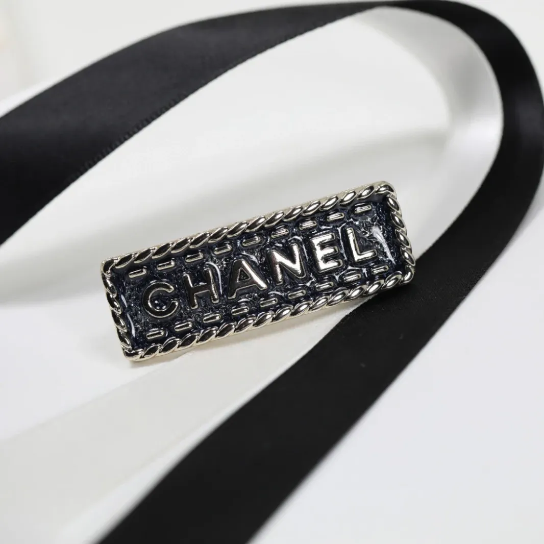 High quality CC brooch