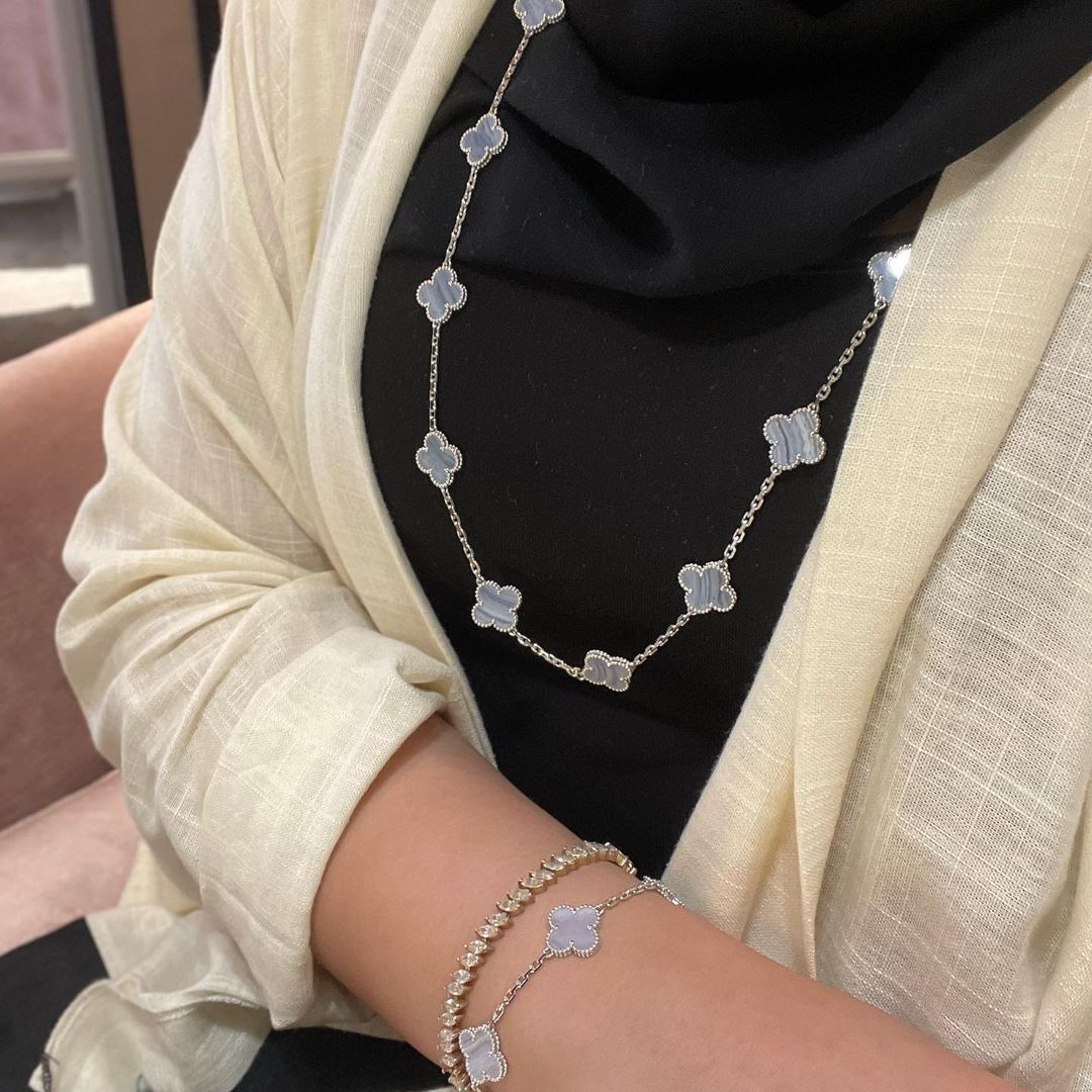 Amethyst Flower Design White Gold Necklace and Bracelet 20 White Gold