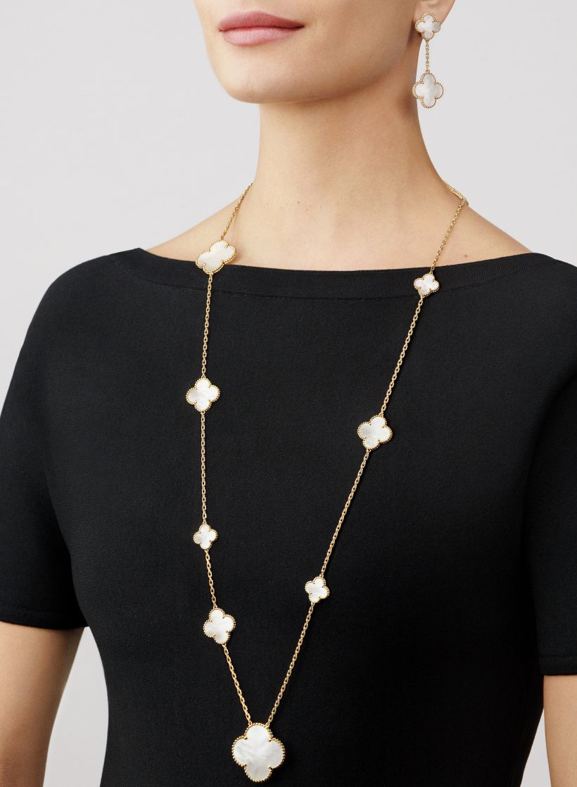 Van Cleef & Arpels Magic Alhambra earrings, 2 motifs