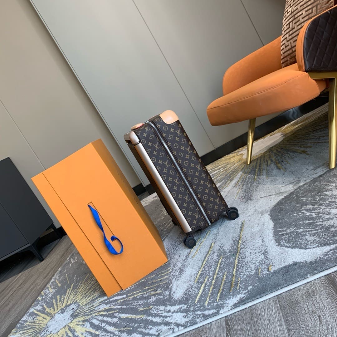 Louis Vuitton M23203 Horizon 55