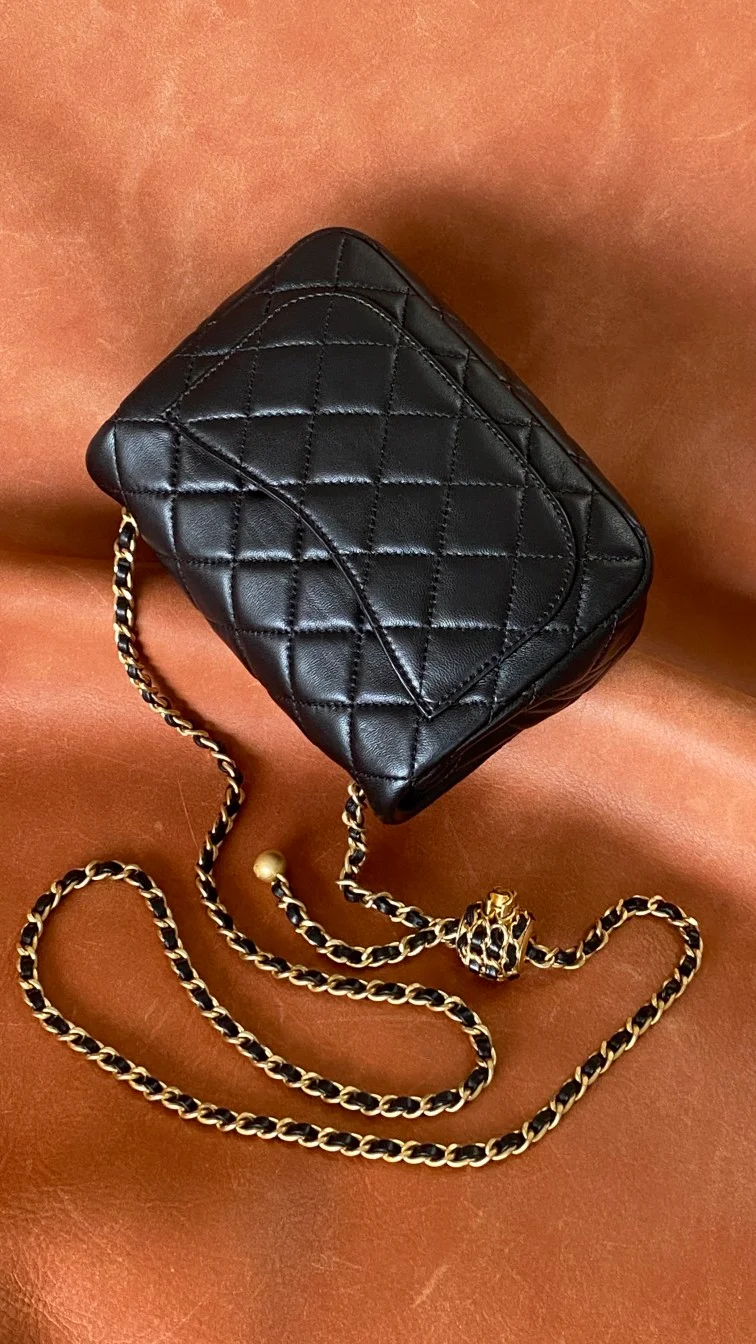 Chanel Classic Bag Black For Women, Women’s Bags 7.1in/18cm