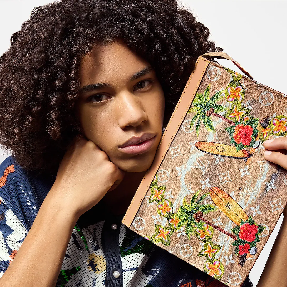 Pochette Voyage M83465