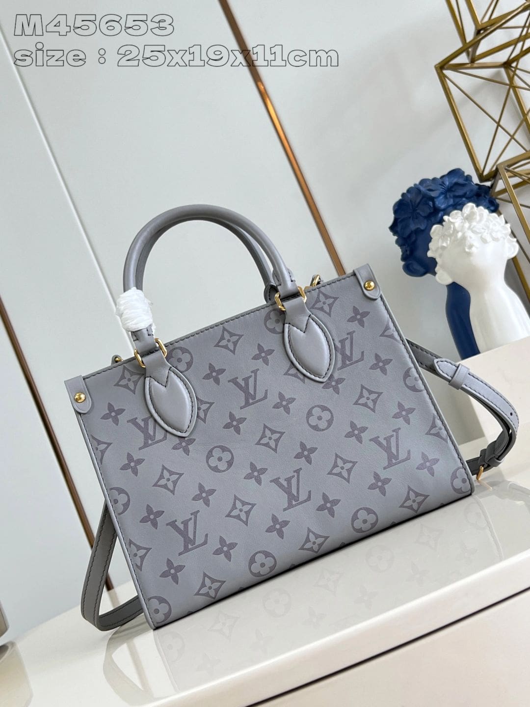Louis Vuitton OnTheGo PM M12465
