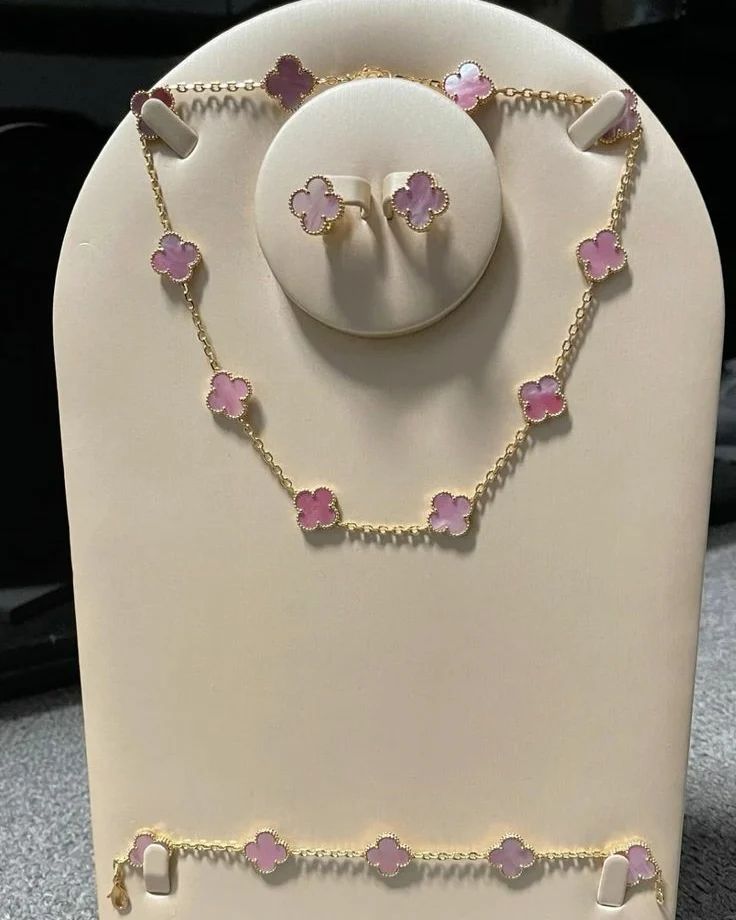 Van Cleef & Arpels Luxury Pink Bracelet and Earrings Set - 3 Pieces
