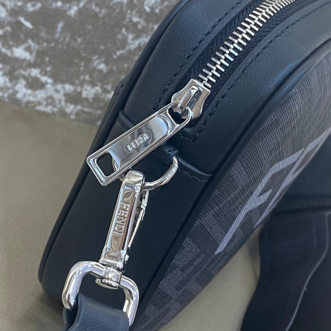 Fendi  Camera case Bag