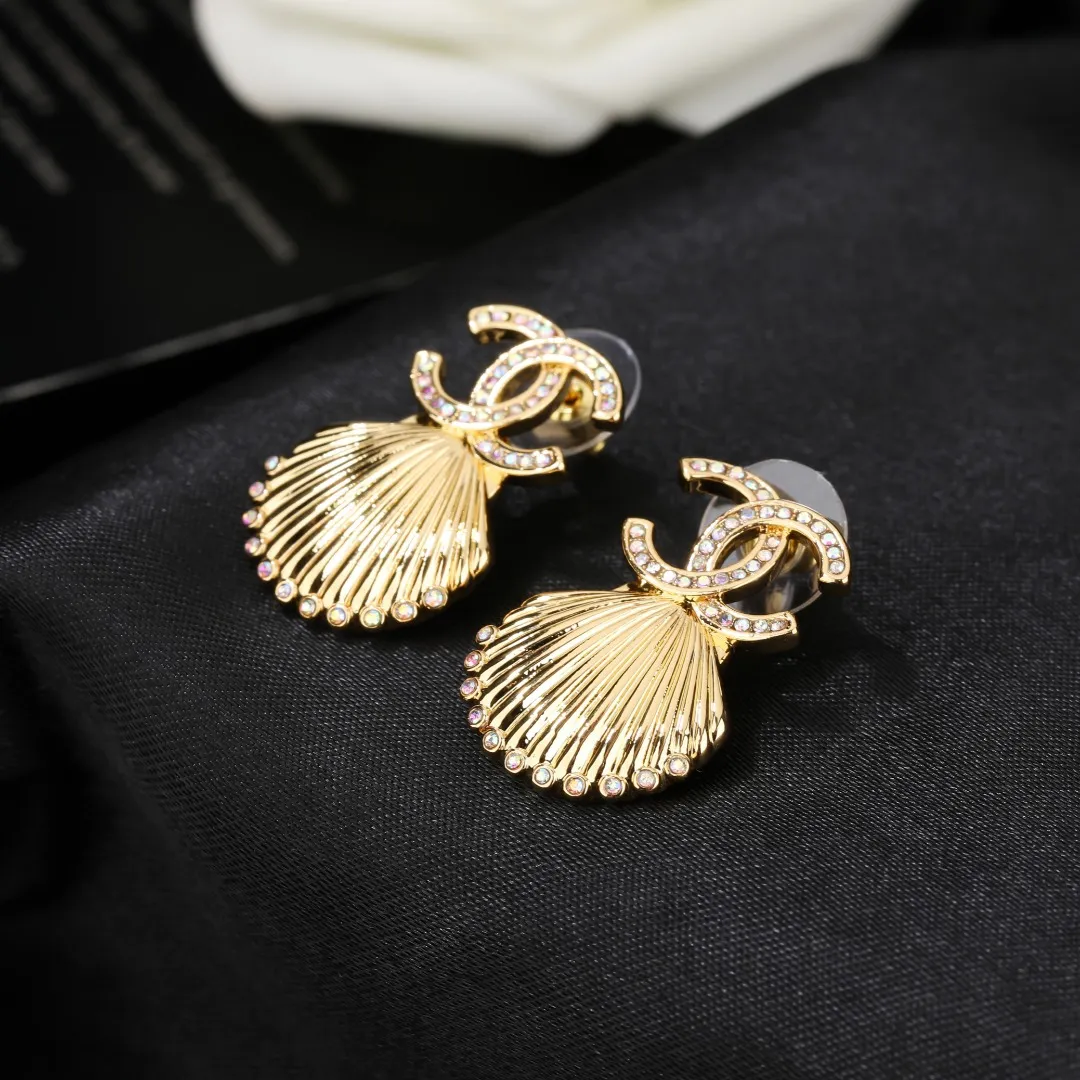 CC Earrings 0008
