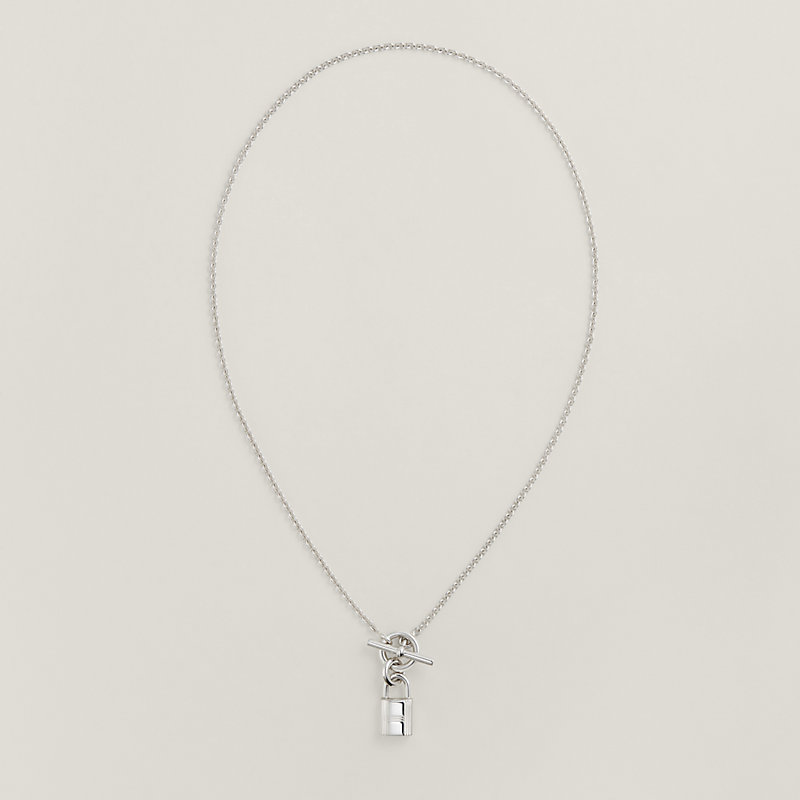 Hermes Kelly Cadenas pendant