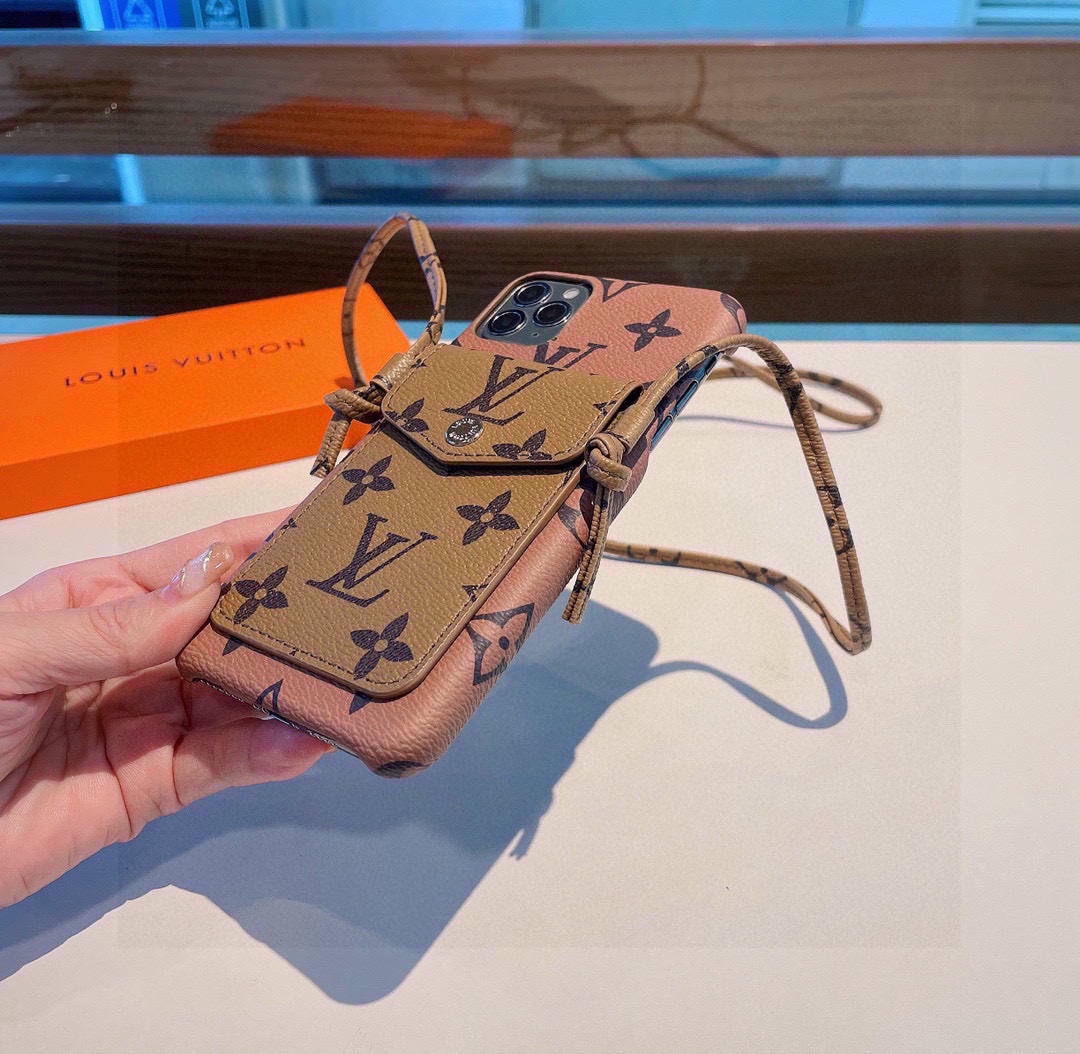 Louis Vuitton | Presbyopia Messenger Card Holder Leather iPhone Case
