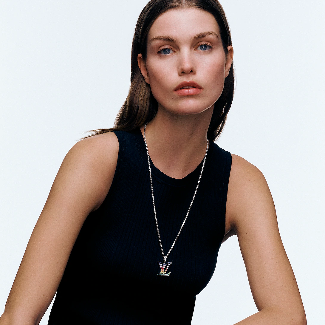 Louis Vuitton LV Large Pendant, White Gold & Rainbow Gemstones Q93897