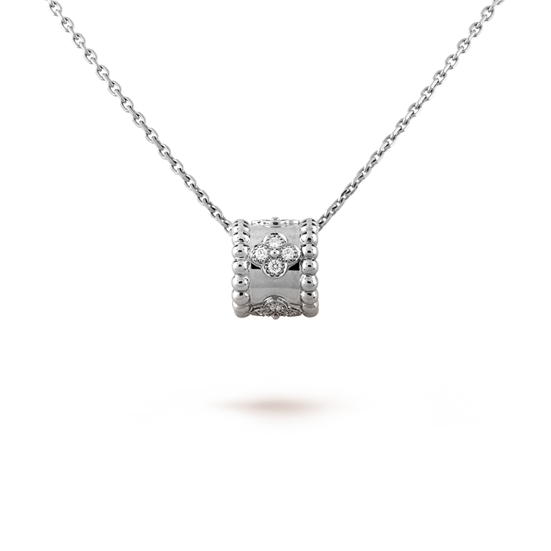 Van Cleef & Arpels Perlee clovers pendant