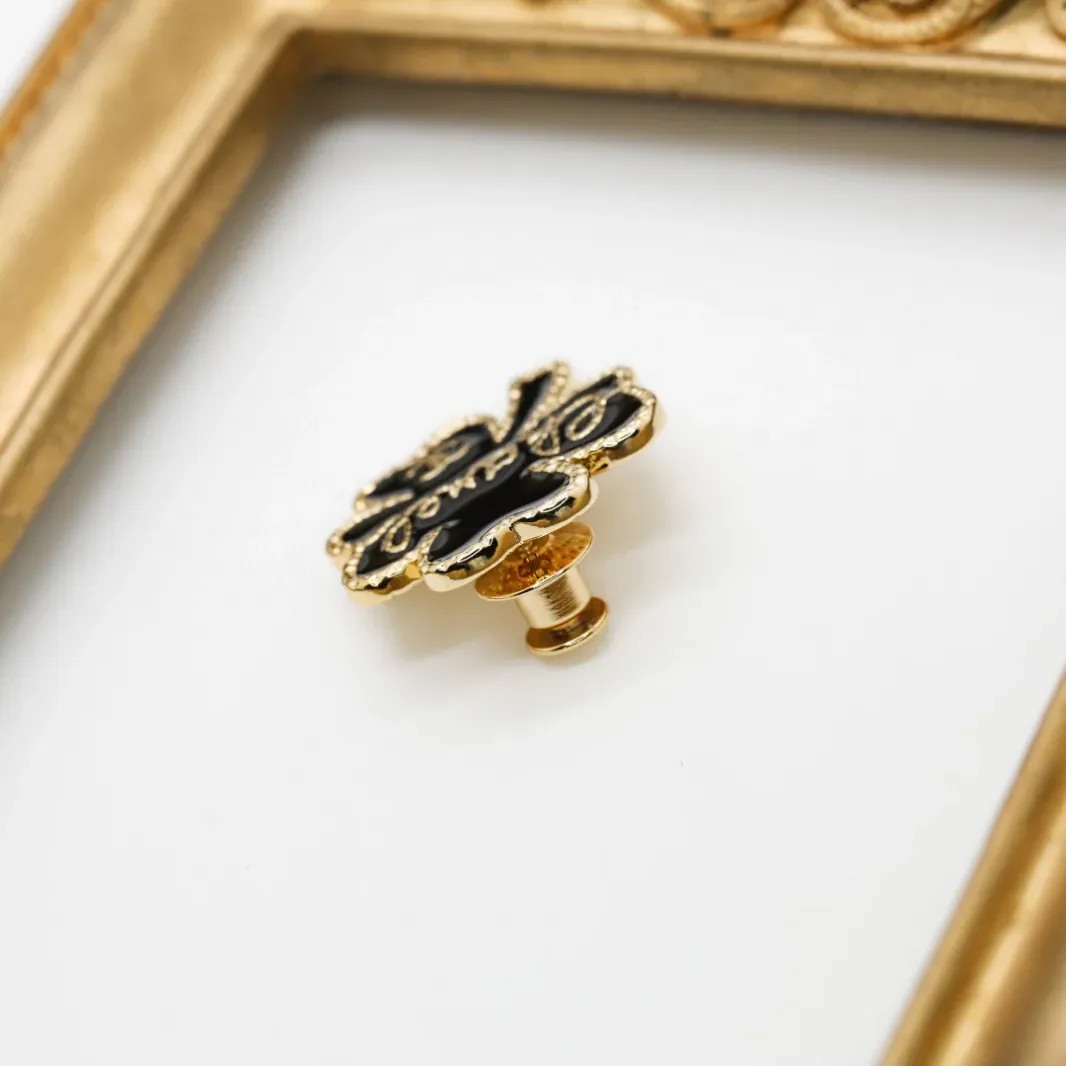 Four-leaf clover brooch