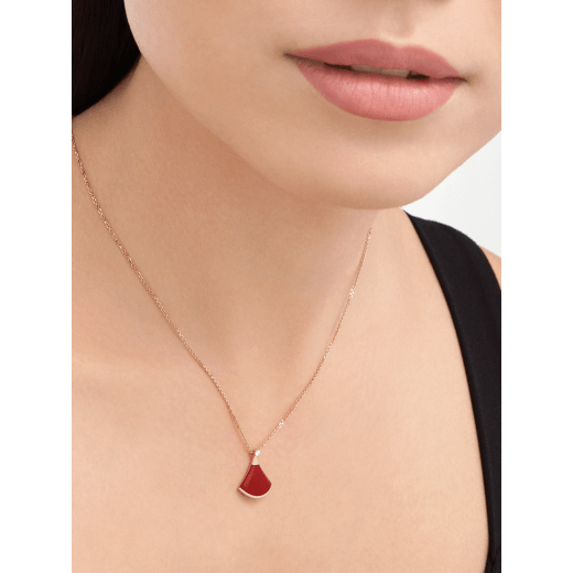 DIVAS DREAM NECKLACE