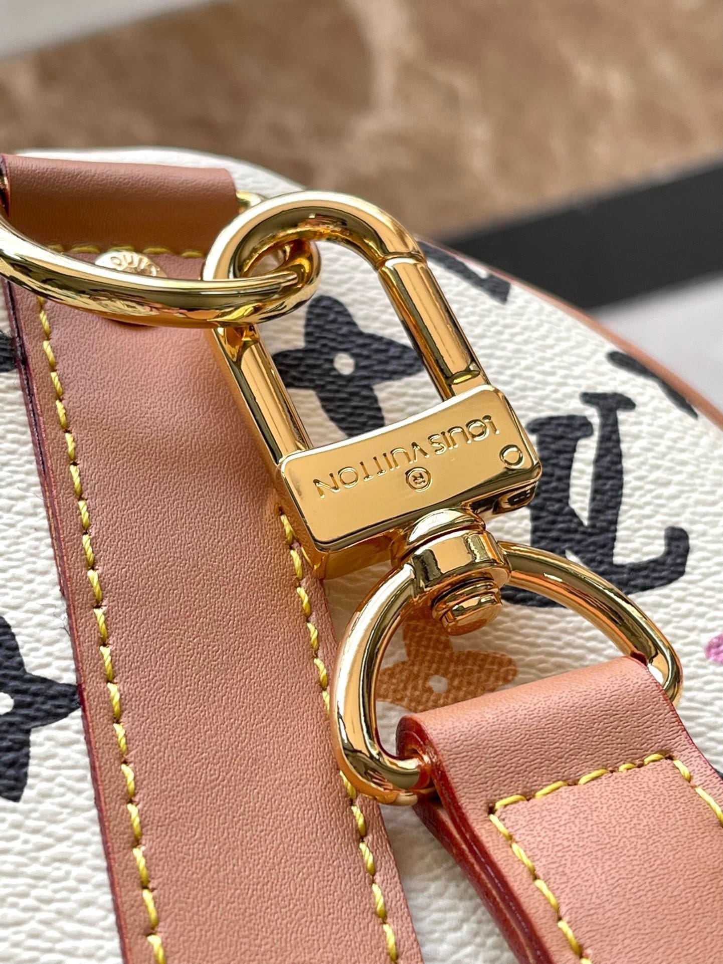 Louis Vuitton M25233 Keepall Bandoulière 45