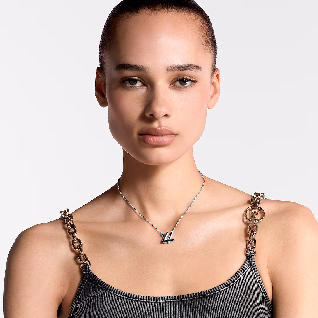 Louis Vuitton GO-14 Necklace M01872