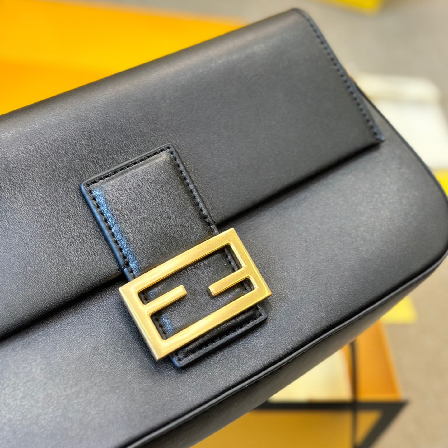 Fendi Baguette Medium