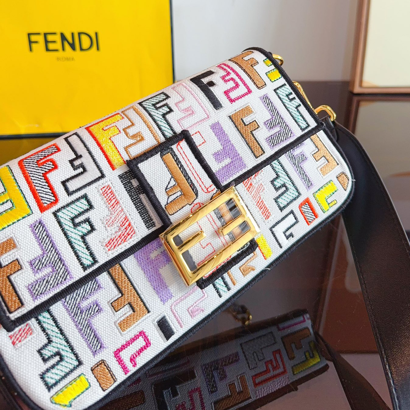 Fendi Baguette Medium