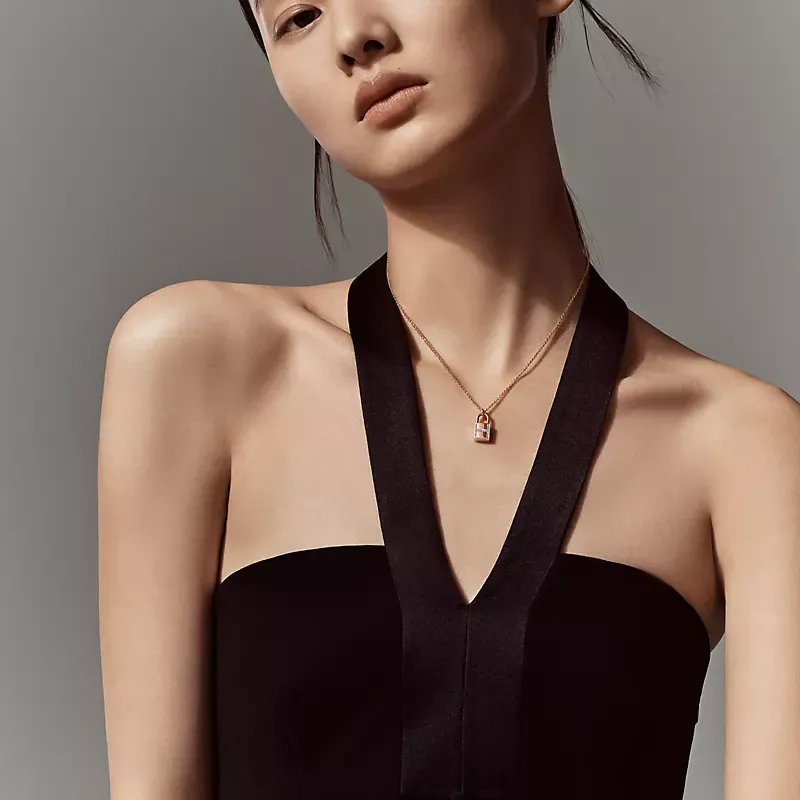 Hermes Kelly Cadenas pendant