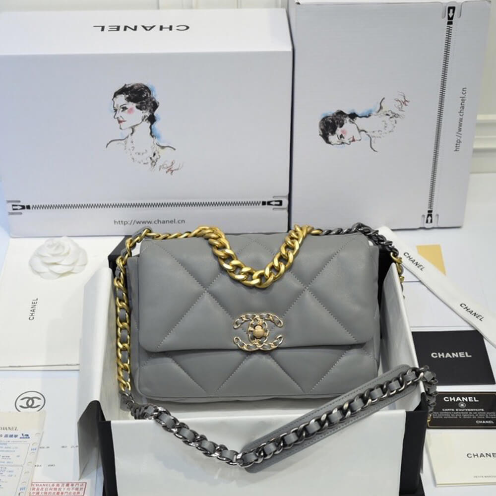 Chanel 19 Handbag AS1160