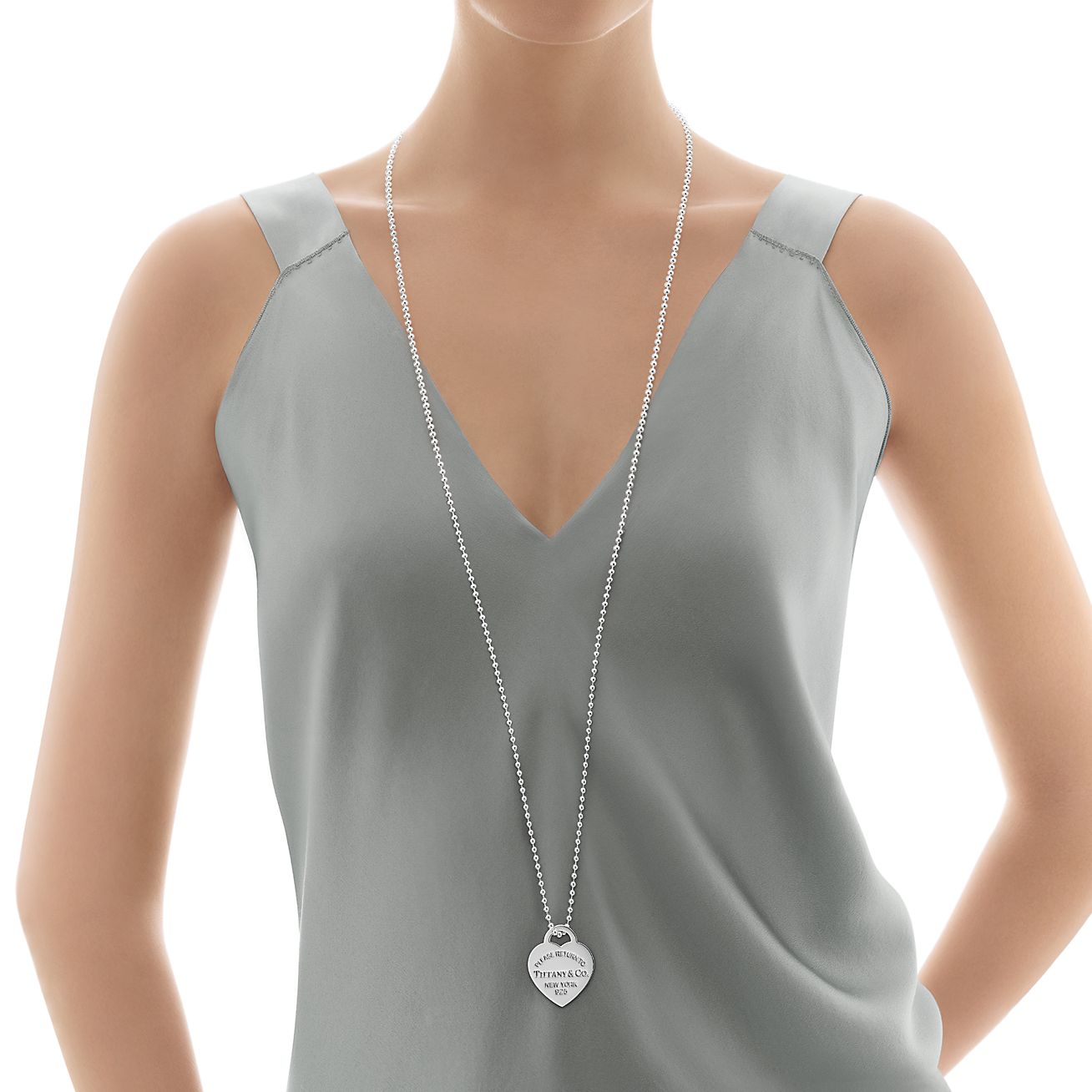Tiffany & Co. Return to  Heart Tag Pendant