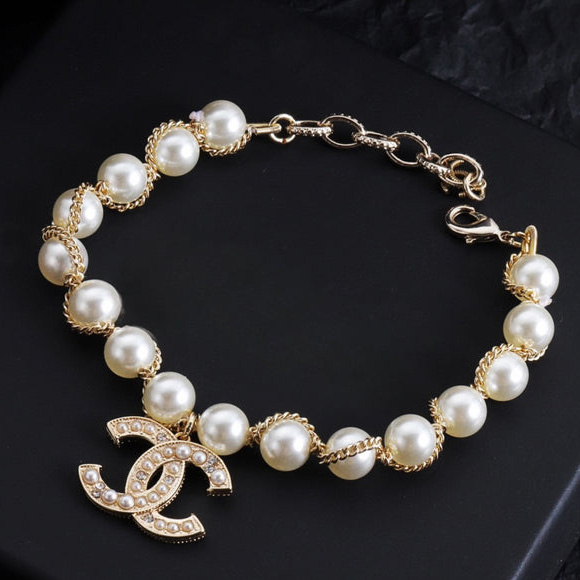 Large and small pearl multi-layer bracelet