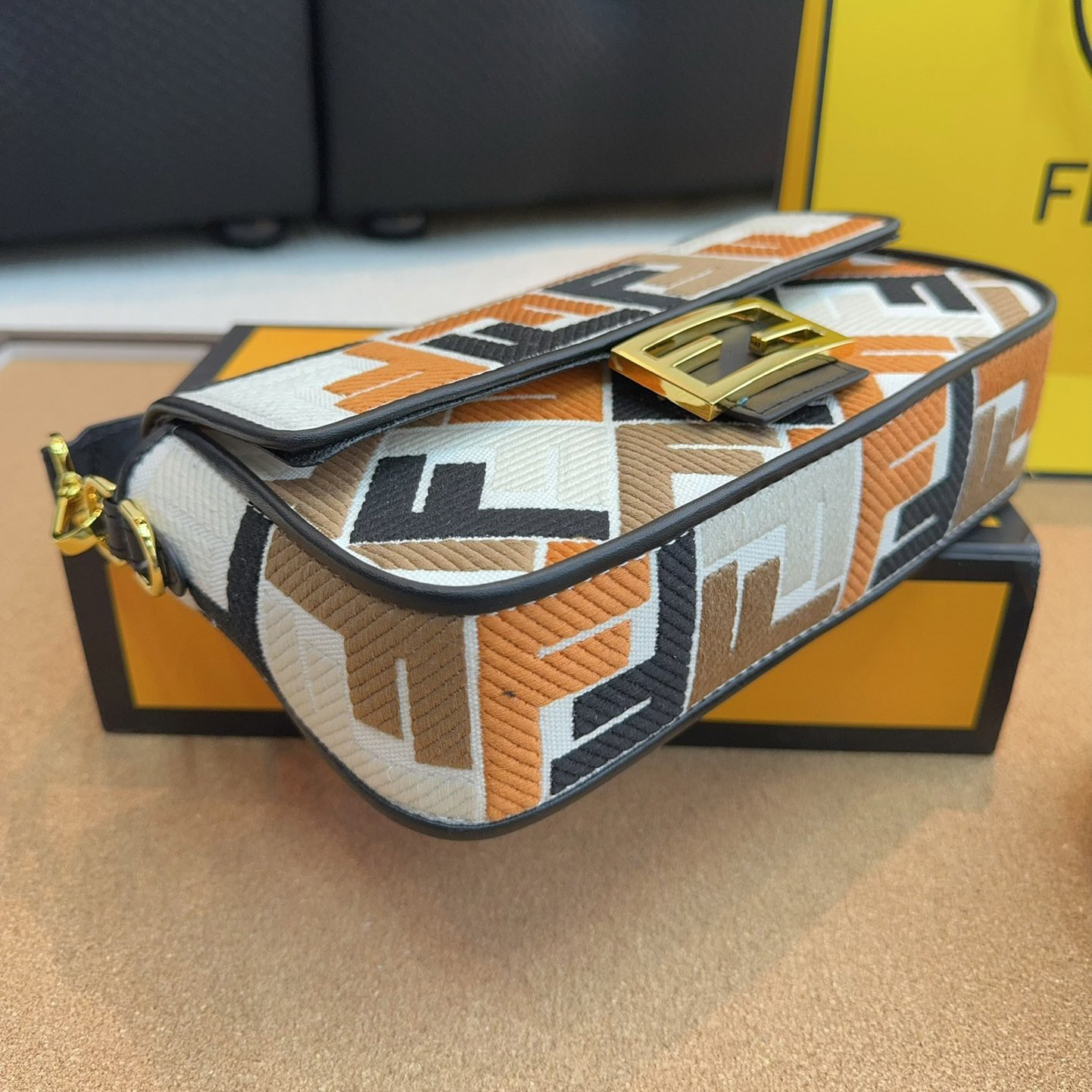 Fendi Baguette Medium