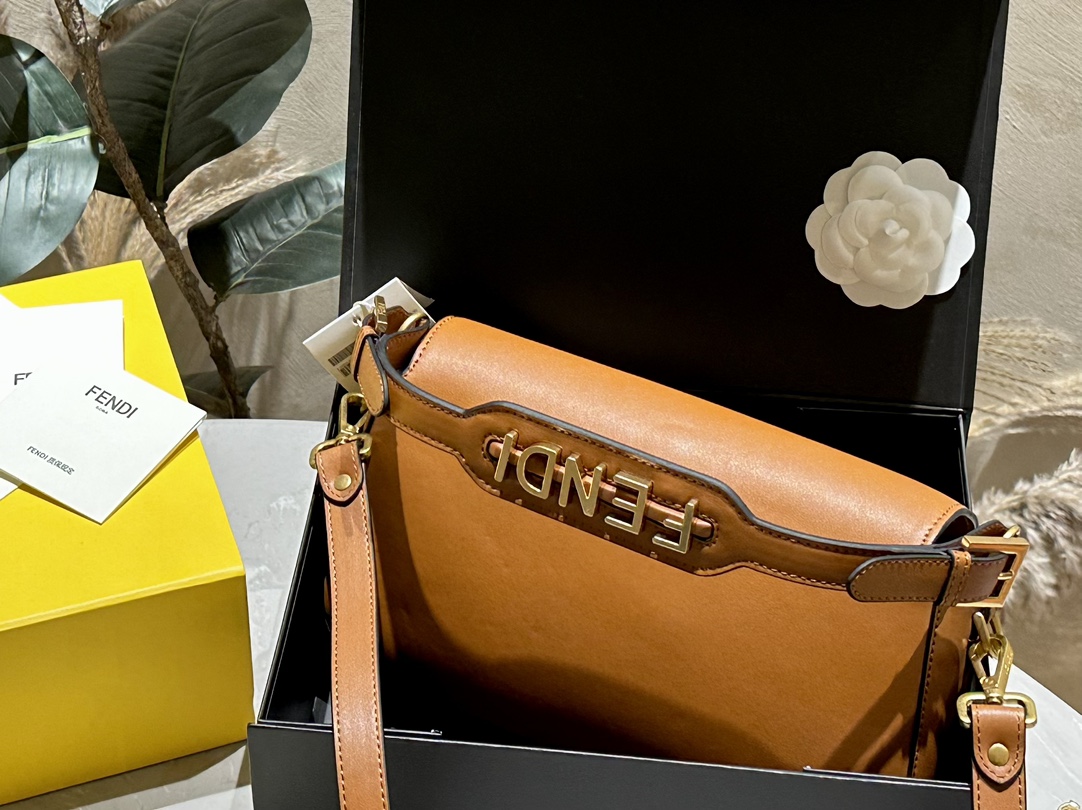 Fendi Baguette  Medium