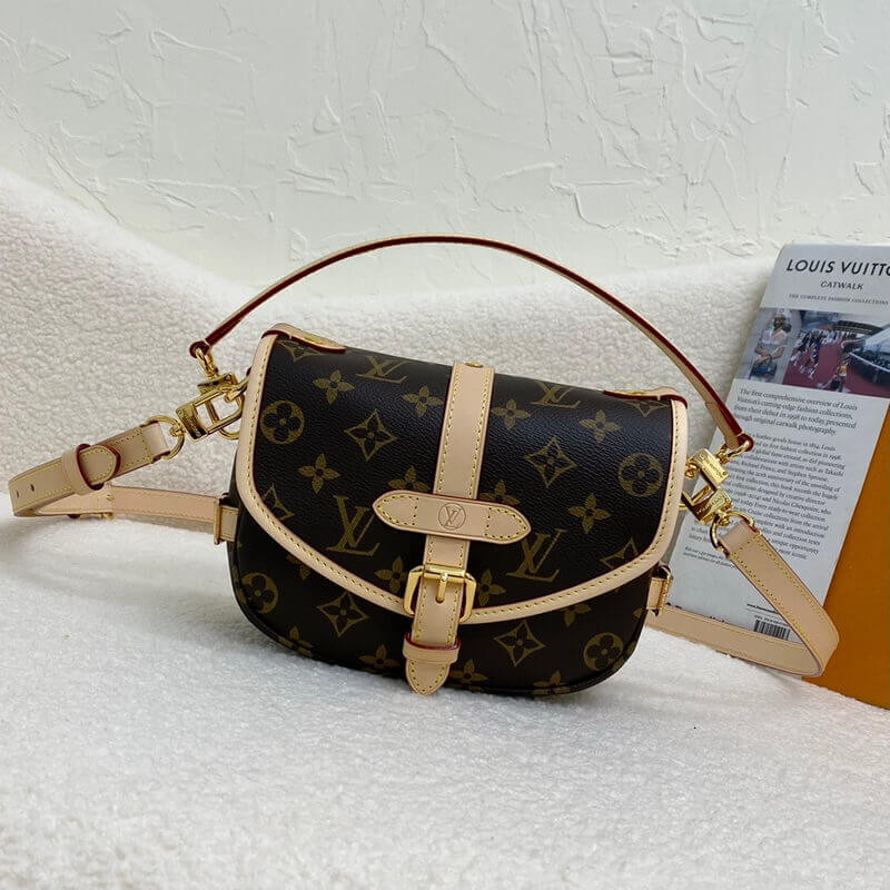 Louis Vuitton M46740 Saumur BB