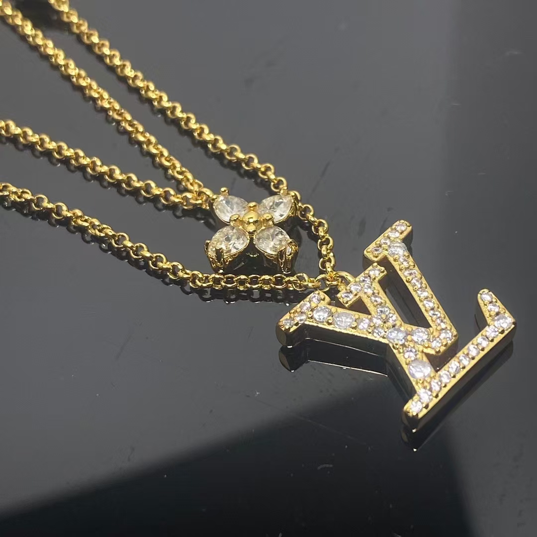 Louis Vuitton Lady Necklace