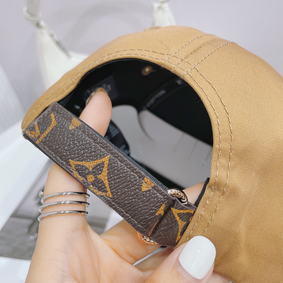 Louis Vuitton New Stitching Presbyopia Fisherman Cap - Brown