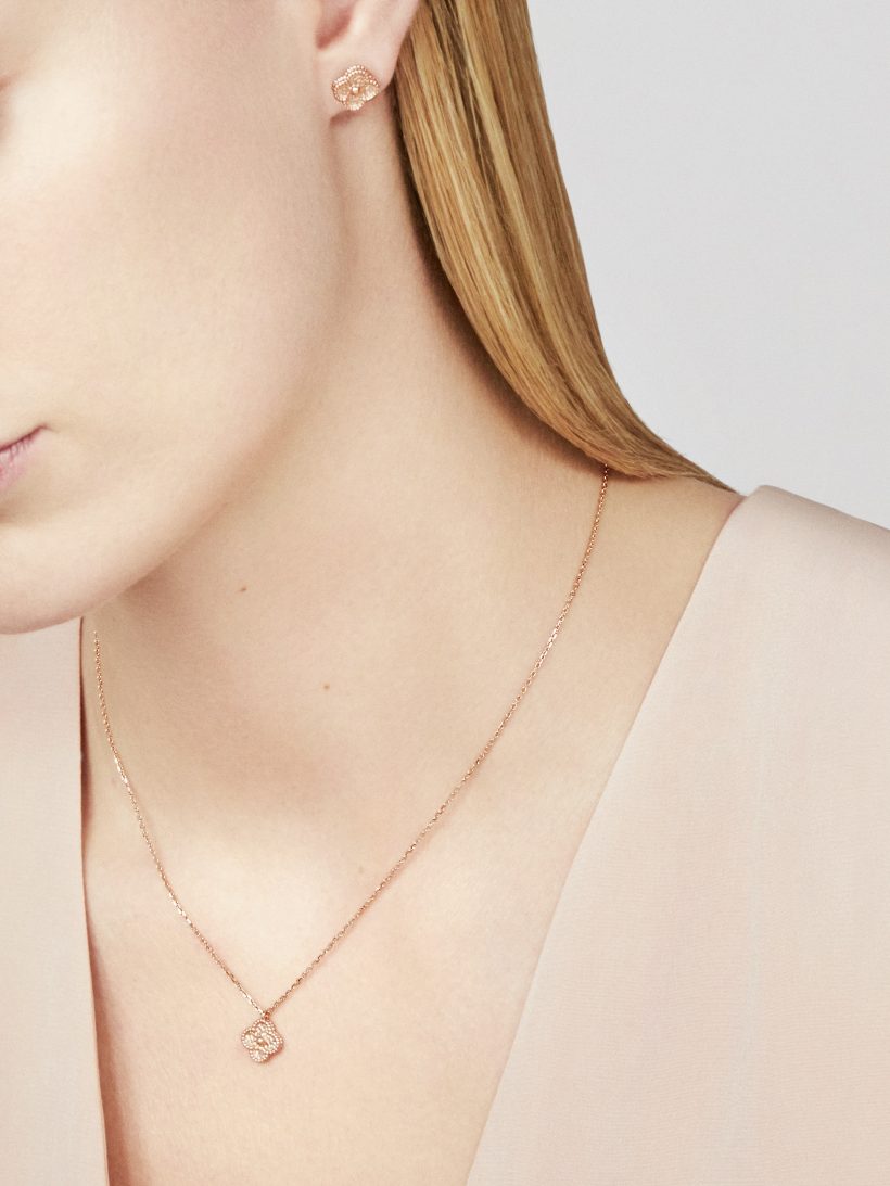 Van Cleef & Arpels Sweet Alhambra earstuds