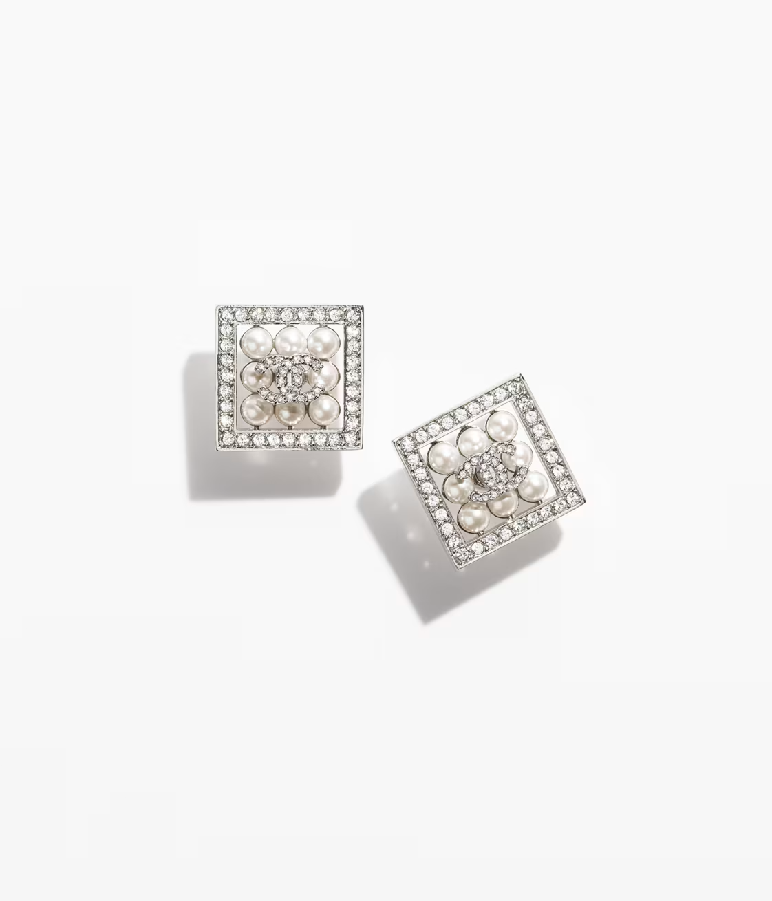 STUD EARRINGS