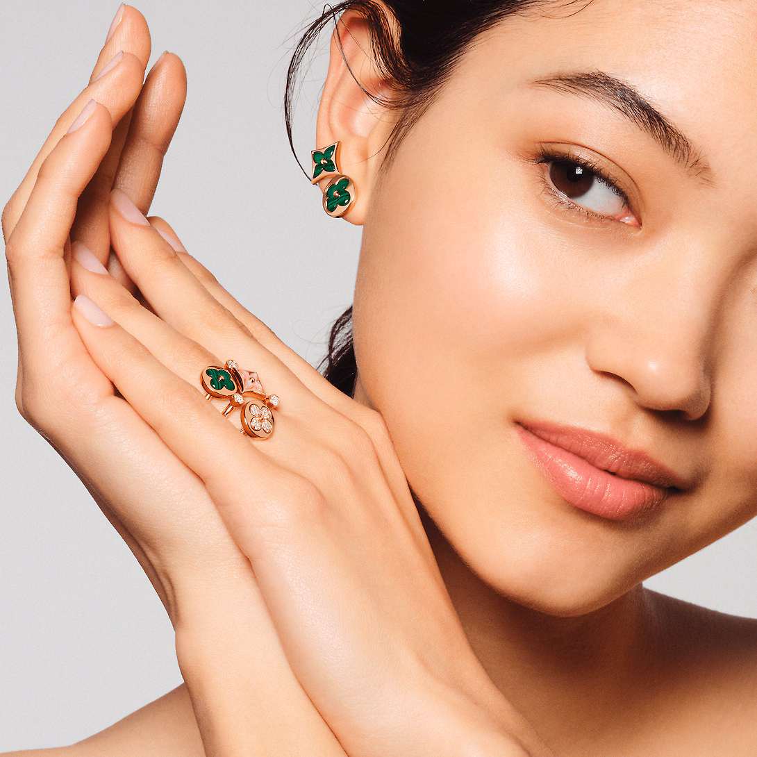 Louis Vuitton Color Blossom BB Sun Ear Stud, Pink Gold And Malachite - Per Unit