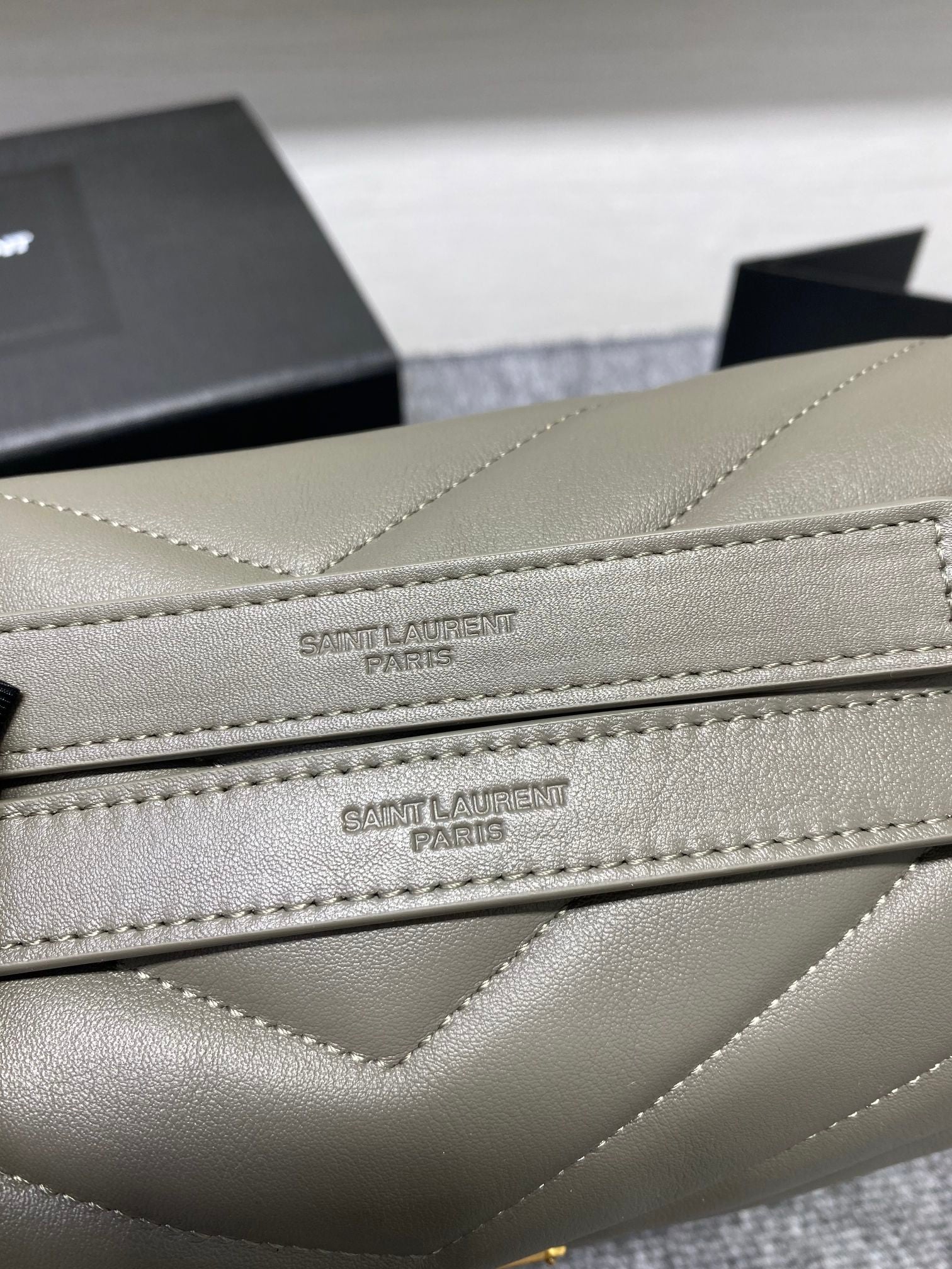 YSL Loulou Medium Chain Bag In Y Leather