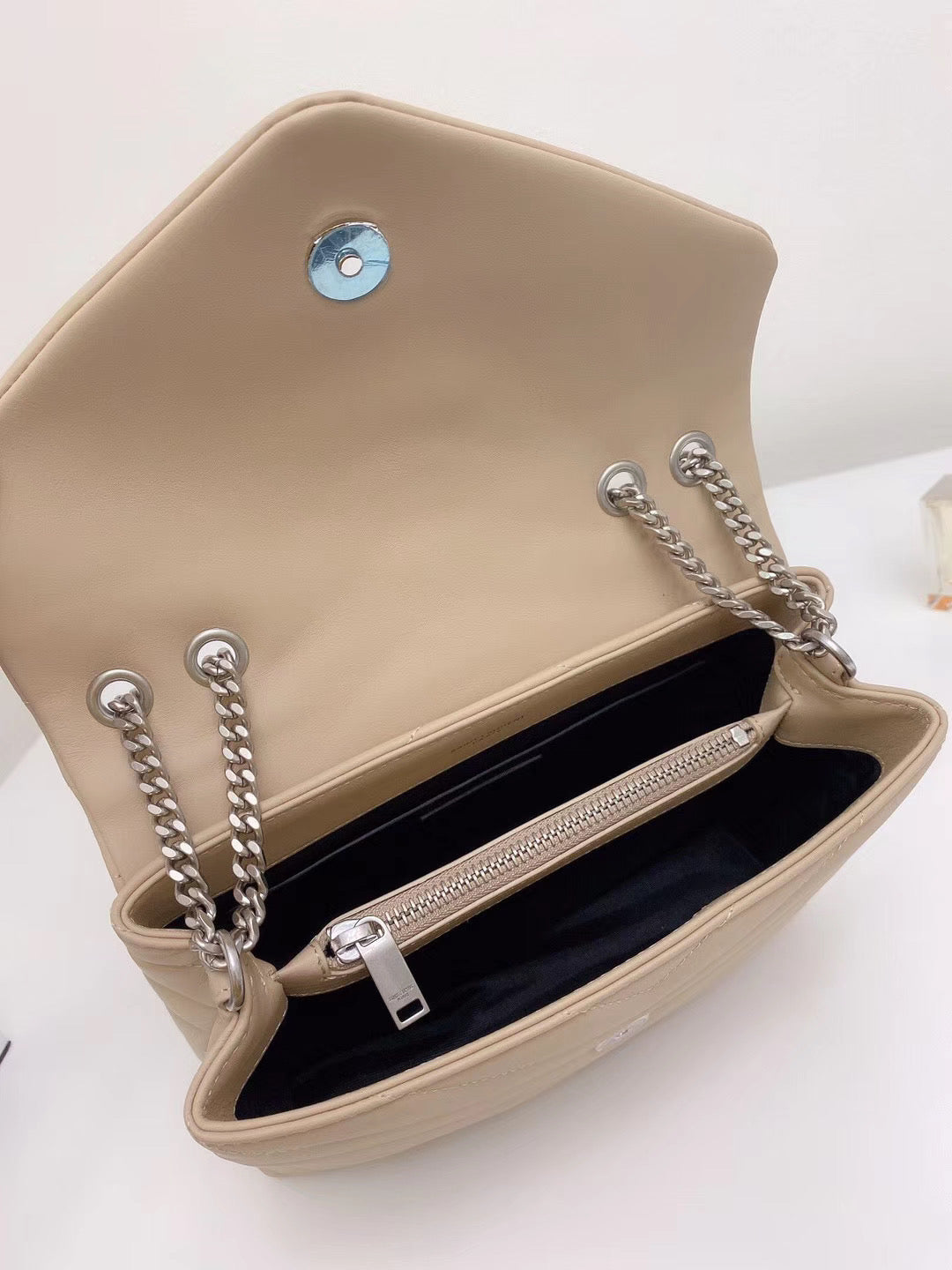 YSL Loulou  Small In Quilted “Y�?Leather Bag