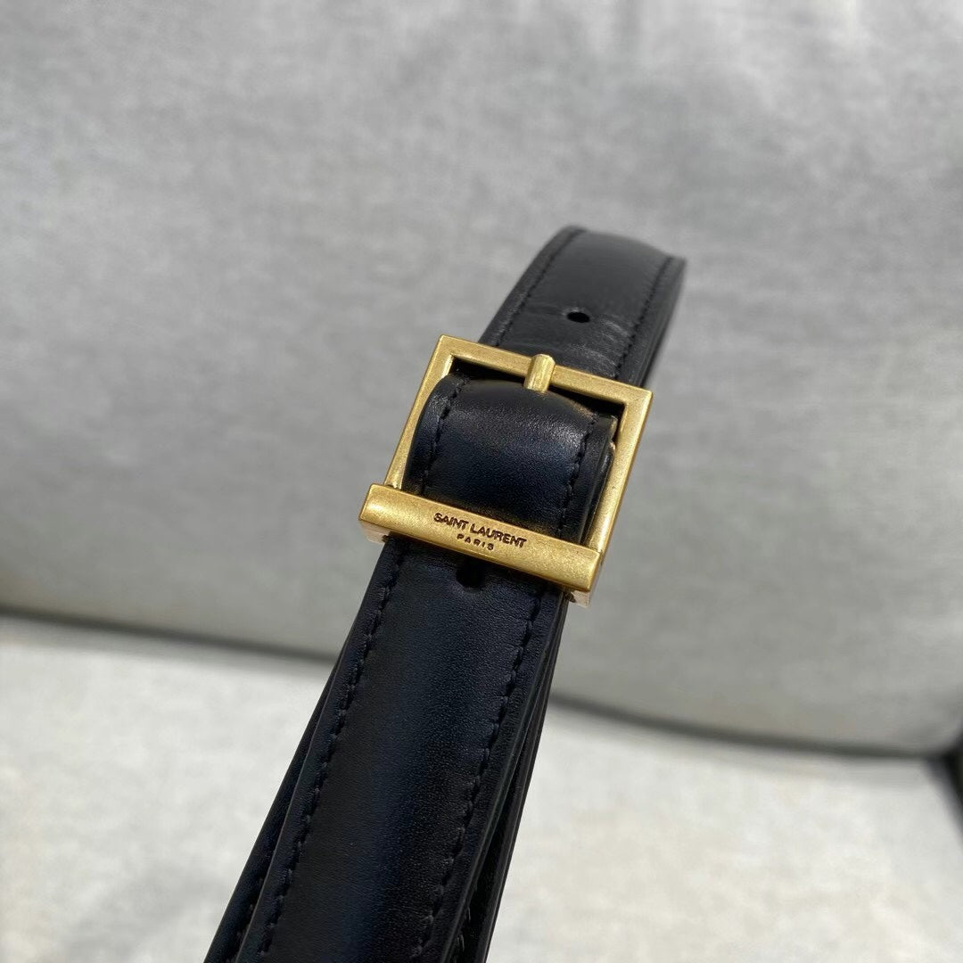 YSL Le 5 A 7  Hobo Bag In Smooth Leather