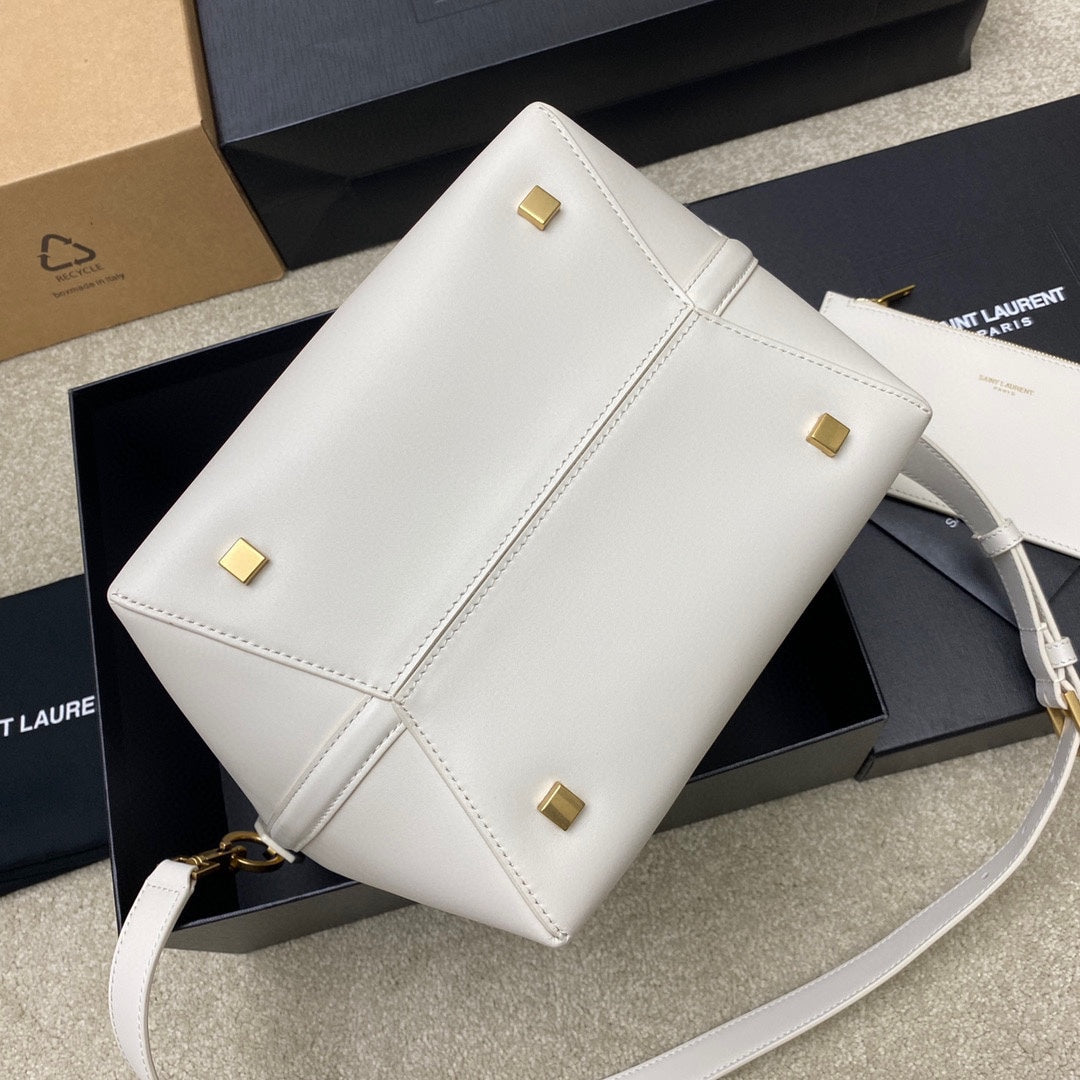 YSL Le 37 In Shiny Leather Bag