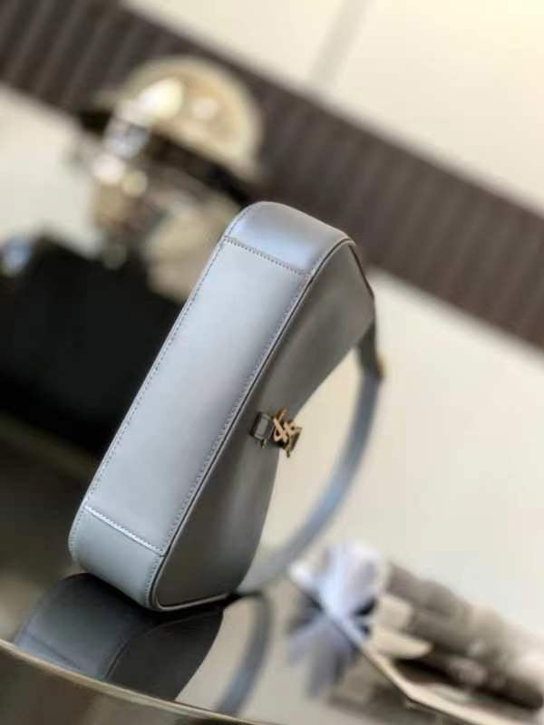 YSL Le 5 A 7  Hobo Bag In Smooth Leather