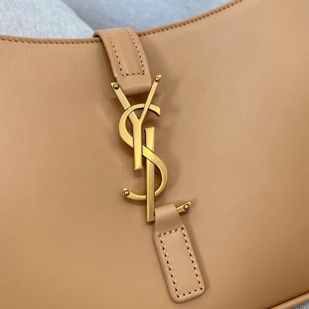 YSL Le 5 A 7  Hobo Bag